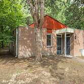Restyled Bungalow with Dishwasher near Nature Reserve