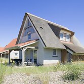 Villa Near Nieuwvliet Beach With Sauna