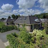 Detached Villa with Outdoor Fireplace near Veluwe