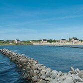 Detached eco Cottage on the Lake Grevelingen