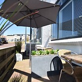 Elegant Studio Near Beach