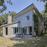 Villa in Kijkduin Near North Sea Beach