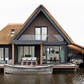 Luxury Villa on the Water