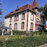 Spacious Farmhouse in Friedrichsfeld near Forest