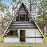 Bungalow in Bospark 't Wolfsven Near Nature