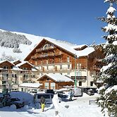 Alpine Stay Near Slopes