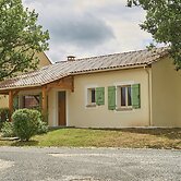 Bungalow in Lanzac Near Dordogne River