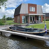 Holiday Home With Private Jetty on Water