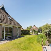 Canal-side Bungalow Stay