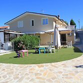 Villa with Salt Water & Heated Pool & Hot Tub near sea
