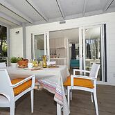 Chalet w/ Terrace & Pool