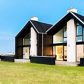 8 Person Holiday Home in Hadsund-by Traum