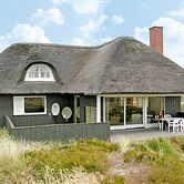 Cozy Holiday Home in Oksbøl near Beach