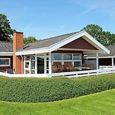 8 Person Holiday Home in Sjolund-by Traum