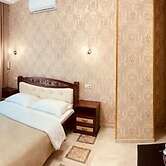 Hotel Day and Night on Michurinskiy