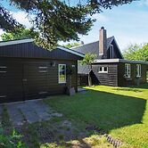 Attractive Holiday Home in Hemmet near Sea