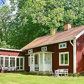 6 Person Holiday Home in Overum-by Traum