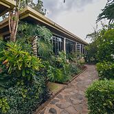 Falcon Heights Hotel