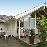 6 Person Holiday Home in Dronningmolle-by Traum