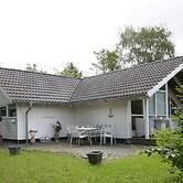 6 Person Holiday Home in Dronningmolle-by Traum