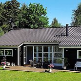 10 Person Holiday Home in Logstor-by Traum