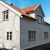 7 Person Holiday Home in Fresvik