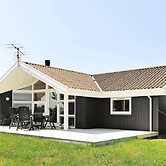 6 Person Holiday Home in Ebberup