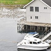 8 Person Holiday Home in Lesund