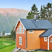 6 Person Holiday Home in Gullesfjord