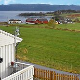 7 Person Holiday Home in Lensvik