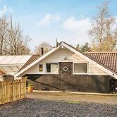6 Person Holiday Home in Ansager