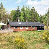 8 Person Holiday Home in Albaek