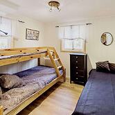 10 Person Holiday Home in Midsund