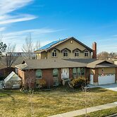 Family Crash Pad near SLC