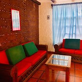 Comfy 4 Bedroom Town House Garden Market Area