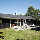 6 Person Holiday Home in Albaek-by Traum