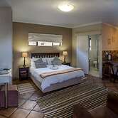 Room in B&B - Peaceful Guest Room With Double bed and Kitchen, Near Po