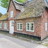 4 Person Holiday Home in Hojer-by Traum