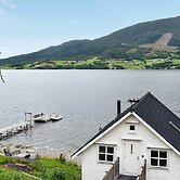 6 Person Holiday Home in Vestnes