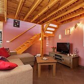 La Roche Cozy Forest Escape
