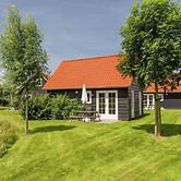 Atmospheric Holiday Home Near the Oosterschelde