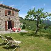 Escape in Saint-julien-du-gua