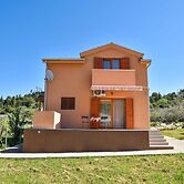 Holiday Home in Veli Iz With Fenced Garden