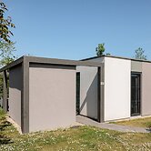 Modern Bungalow With two Bathrooms, Near the Beach