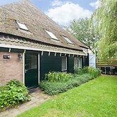 Inviting Farmhouse in 't Zand near Marine Museum