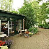 Secluded Farmhouse in Balkbrug with Hot Tub