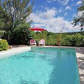 Saint-bres: Pool & Nature