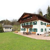 Rustic Holiday Home near Ski Area in Hopfgarten im Brixental