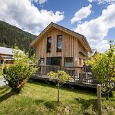 Superior Chalet With Whirlpool