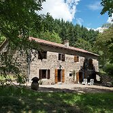 Secluded Stone Villa Retreat